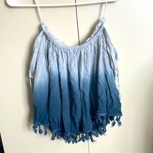 Small, blue ombré, strapless shirt. Surf gypsy. Hardly worn, and good condition.